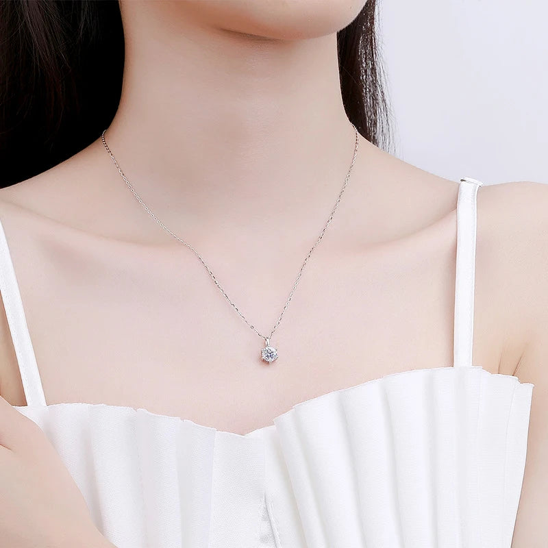 925 Sterling Silver Necklace Pendant 100% Real Moissanite For Women Fashion Clavicle Chain Necklaces Wedding Party Jewelry Gift - Uknowucme