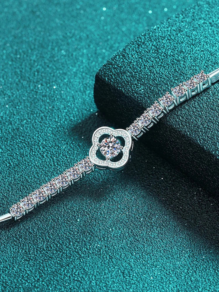 MoisaLuxe Official Store Moissanite Plata Sterling 925 Silver Hand-inlaid Moissanite Four-leaf Hollow Row Diamond Bracelets - Uknowucme