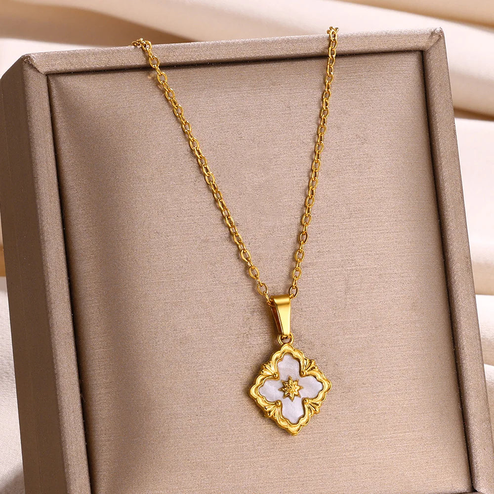 Stainless Steel Luck Clover Pendant Necklaces For Women Gold Color Chain Accessories Moon Round Necklace Square Cross Jewelry