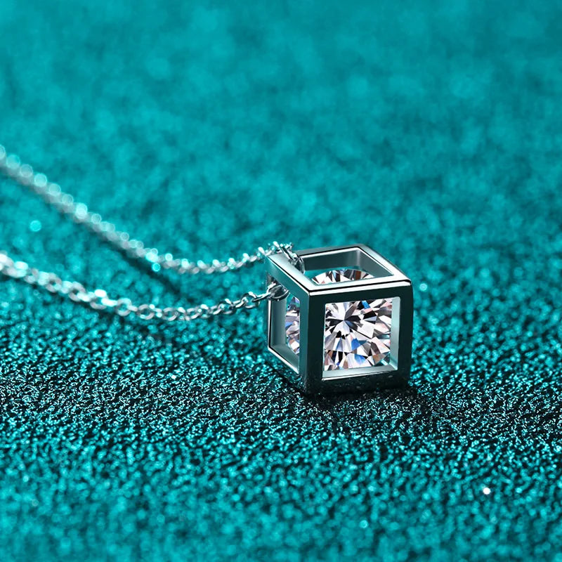 Moissanite diamond necklace, S925 silver plated with pt950 gold, square pendant necklace - Uknowucme