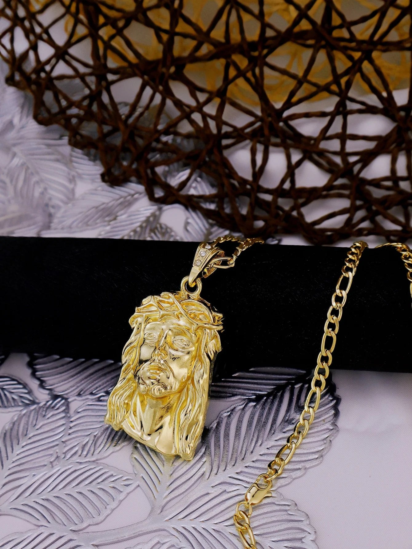 2 Sizes Hip Hop Punk Style God Jesus Head Deluxe Gold Plated Pendant Collar Necklace Figaro Chain Men Women Jewellery - Uknowucme