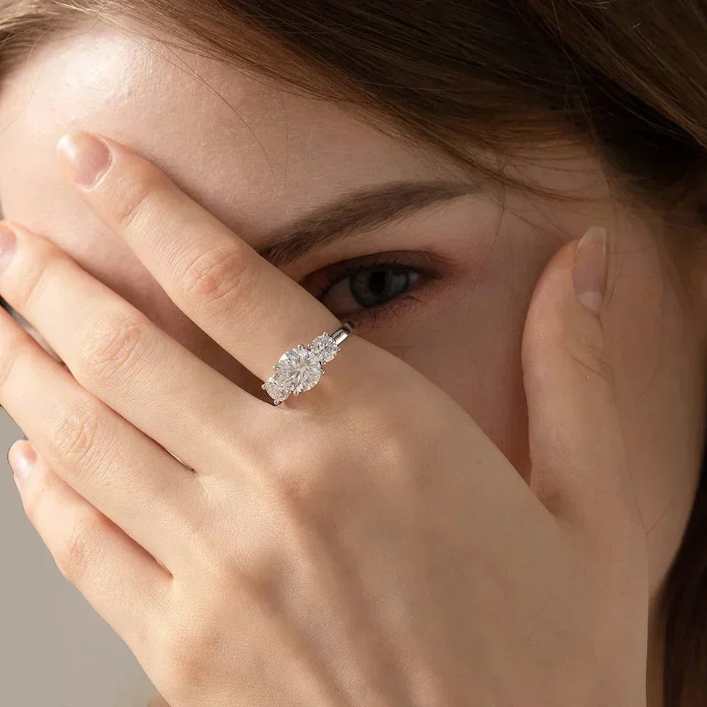 4 Carat Moissanite Ring with Certificate 925 Sterling Silver Brilliant Cut Lab Diamond Engagement Ring Wedding Band for Women - Uknowucme