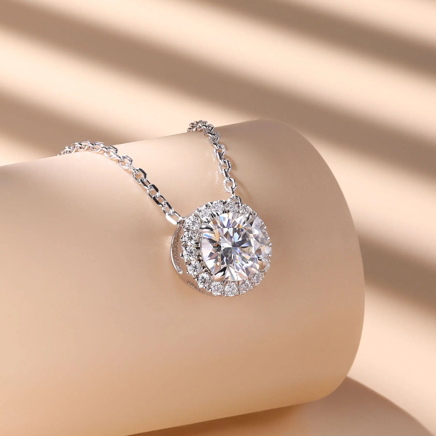 M-JAJA Moissanite Necklace 0.5ct/1ct D Color Round Cut Pendant 18K White Gold Plated Adjustable 925 Sterling Silver Fine Jewelry - Uknowucme