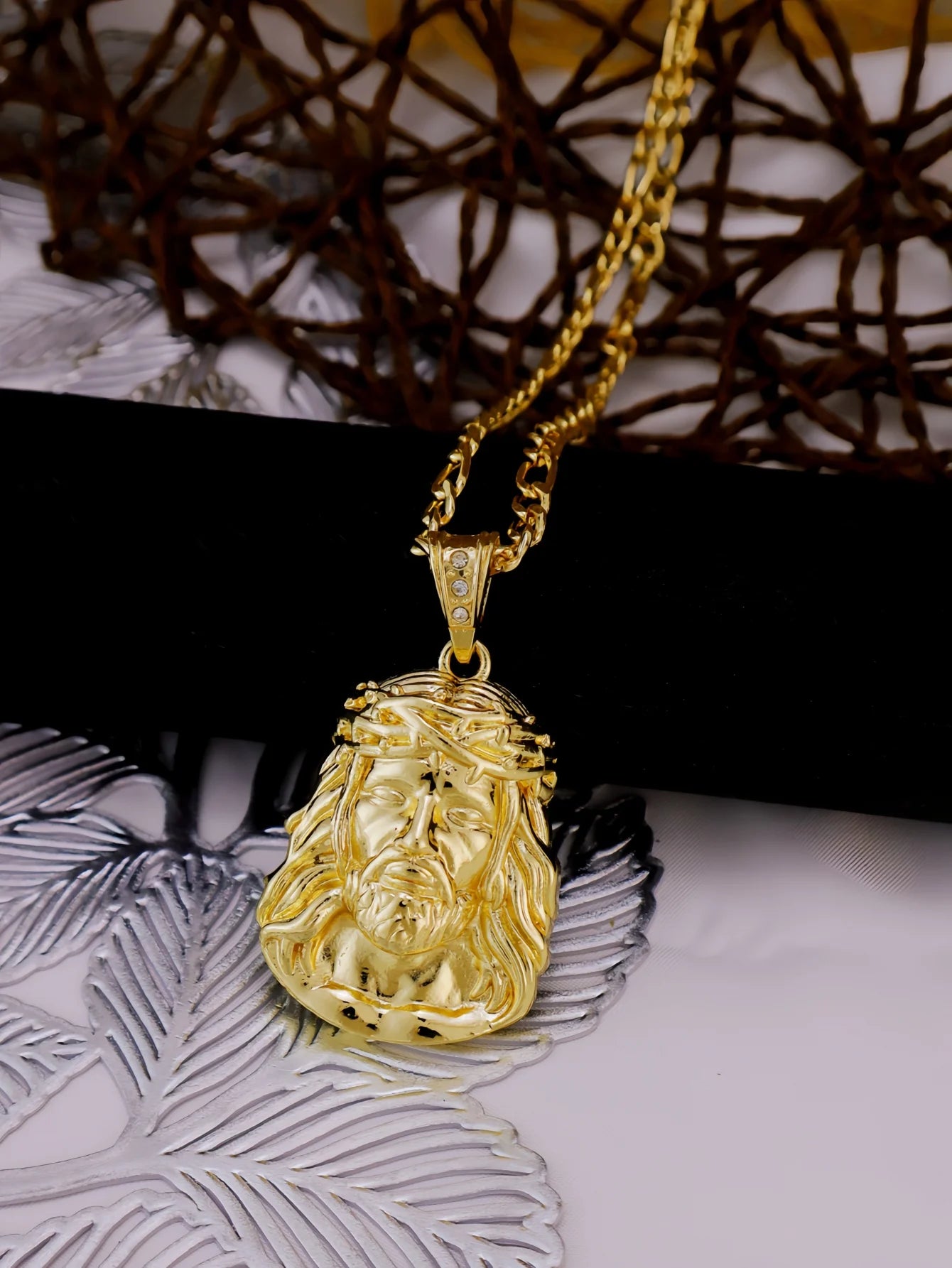 2 Sizes Hip Hop Punk Style God Jesus Head Deluxe Gold Plated Pendant Collar Necklace Figaro Chain Men Women Jewellery - Uknowucme