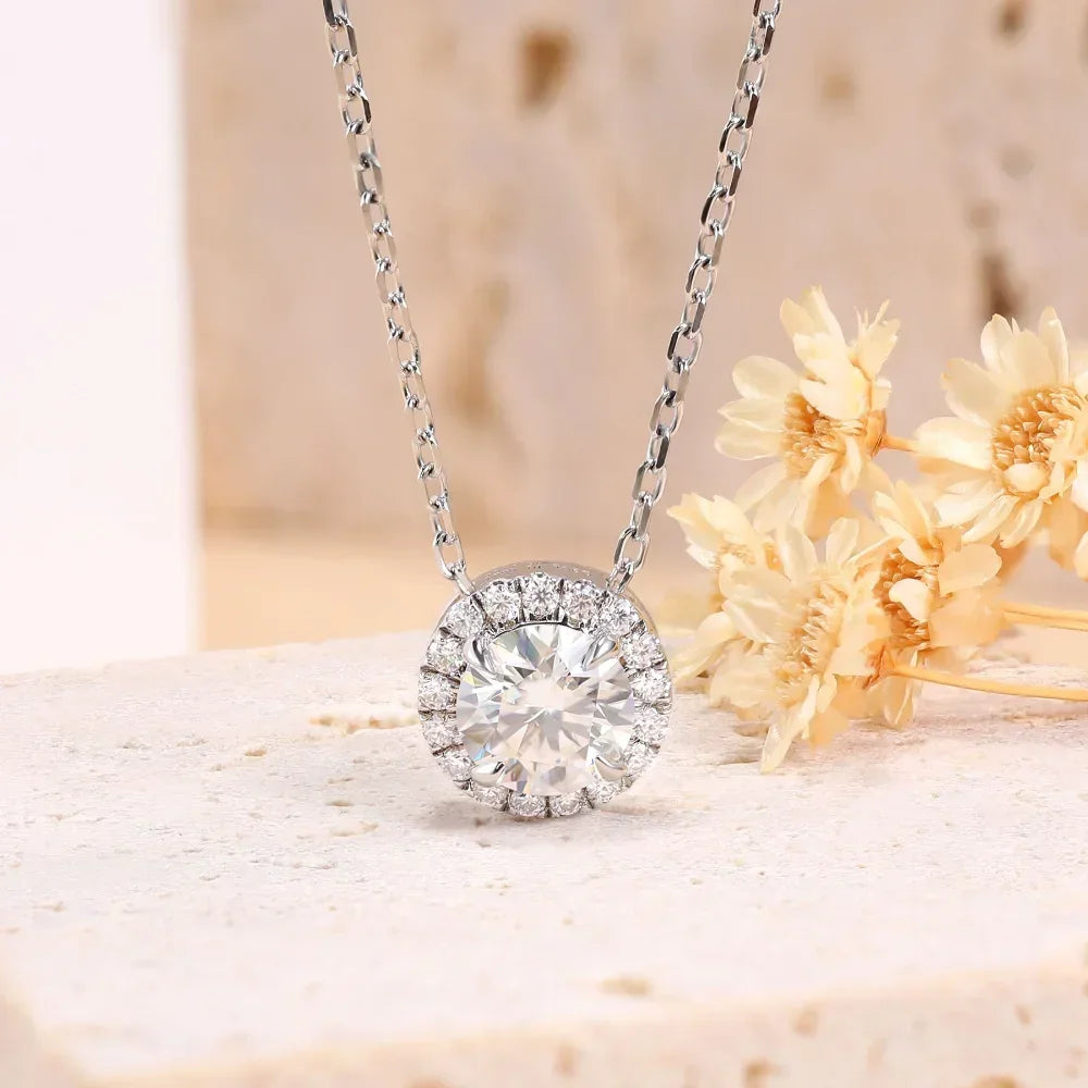 M-JAJA Moissanite Necklace 0.5ct/1ct D Color Round Cut Pendant 18K White Gold Plated Adjustable 925 Sterling Silver Fine Jewelry - Uknowucme